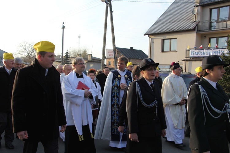 Powitanie ikony MB Częstochowskiej w Młodzieszynie