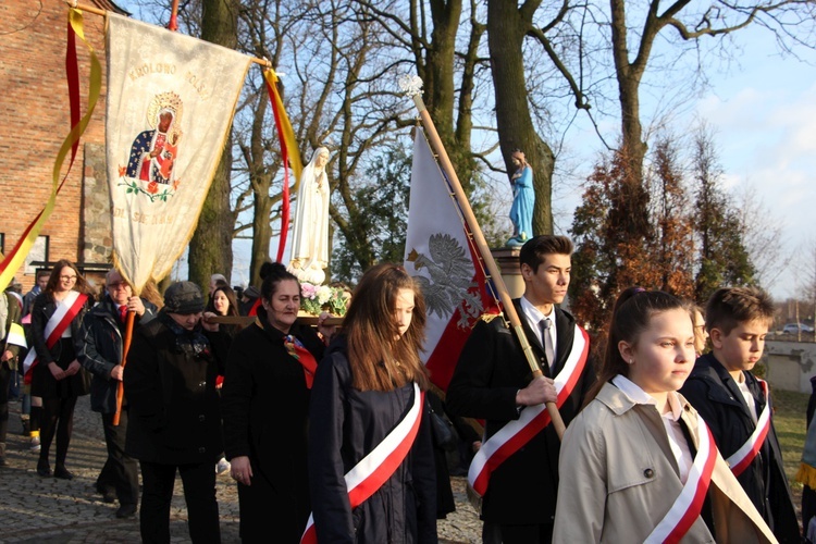 Powitanie ikony MB Częstochowskiej w Młodzieszynie