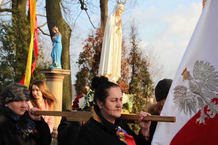 Powitanie ikony MB Częstochowskiej w Młodzieszynie