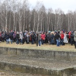 Droga Krzyżowa w intencji trzeźwości w byłym KL Birkenau 2017