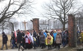 Droga Krzyżowa w intencji trzeźwości w byłym KL Birkenau 2017