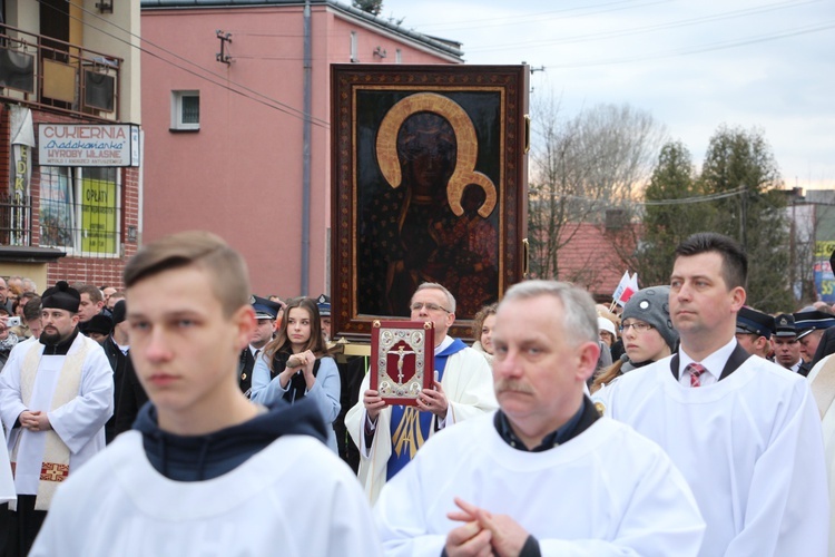 Powitanie ikony MB Częstochowskiej w parafii św. Józefa Robotnika w Sochaczewie