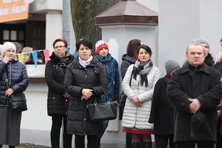 Powitanie ikony MB Częstochowskiej w parafii pw. Narodzenia NMP w Sochaczewie