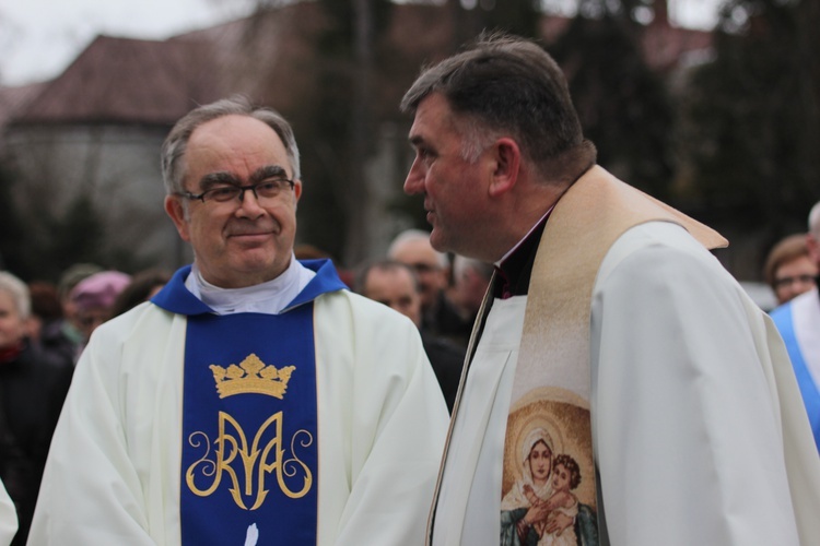 Powitanie ikony MB Częstochowskiej w parafii pw. Narodzenia NMP w Sochaczewie