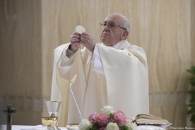 Papież o "wykradaniu" udawanego rozgrzeszenia