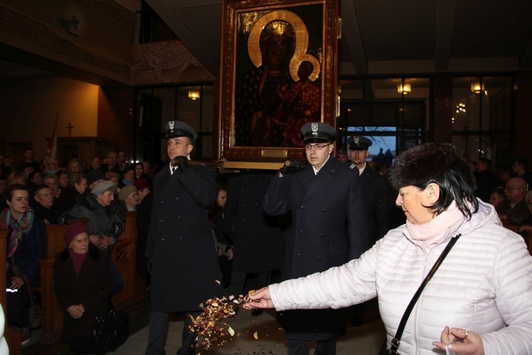 Powitanie ikony MB Częstochowskiej w parafii pw. św. Wawrzyńca w Sochaczewie