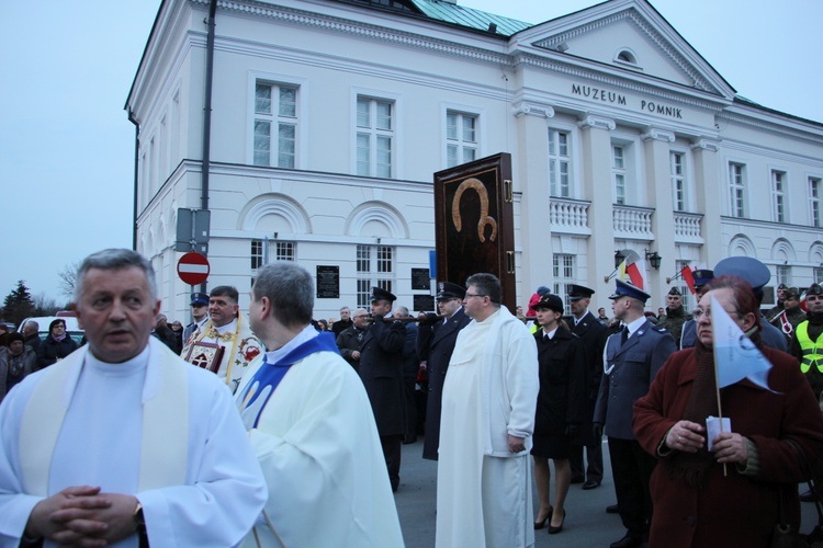 Powitanie ikony MB Częstochowskiej w parafii pw. św. Wawrzyńca w Sochaczewie