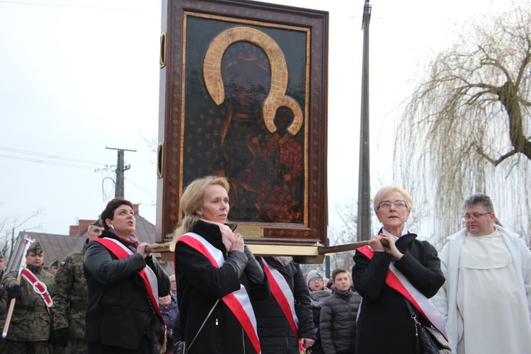 Powitanie ikony MB Częstochowskiej w parafii pw. św. Wawrzyńca w Sochaczewie