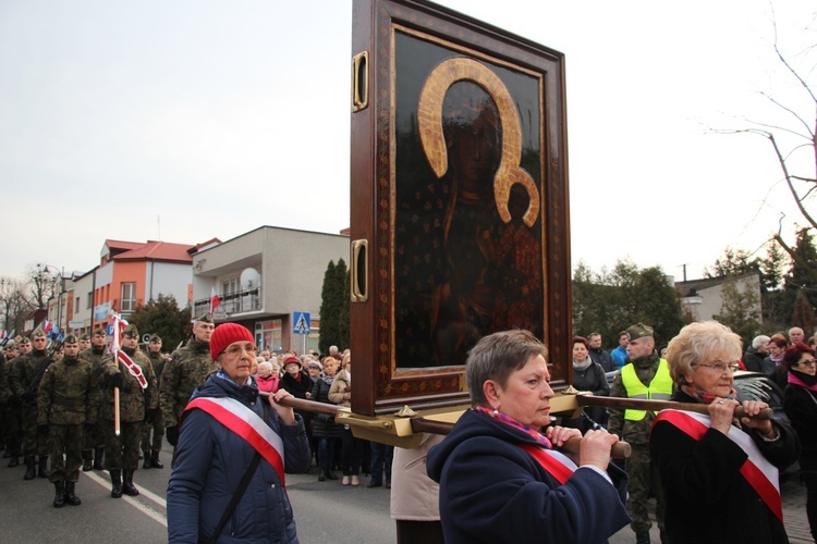 Powitanie ikony MB Częstochowskiej w parafii pw. św. Wawrzyńca w Sochaczewie