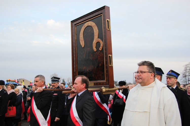 Powitanie ikony MB Częstochowskiej w Brzozowie