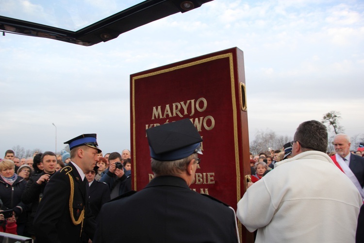 Powitanie ikony MB Częstochowskiej w Brzozowie