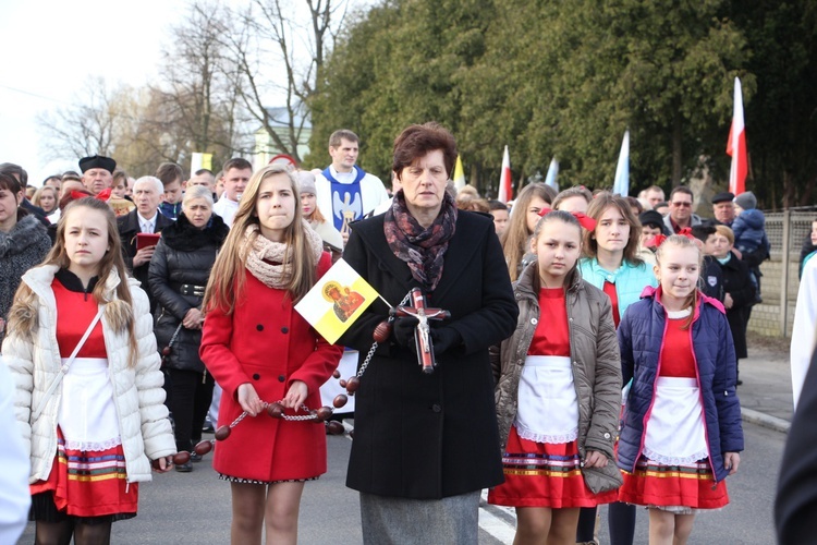 Powitanie ikony MB Częstochowskiej w Brzozowie