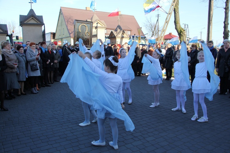 Powitanie ikony MB Częstochowskiej w Pacynie