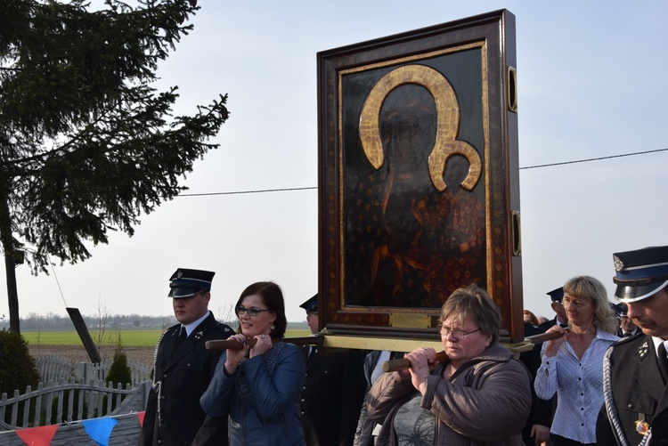 Powitanie ikony MB Częstochowskiej w Śleszynie