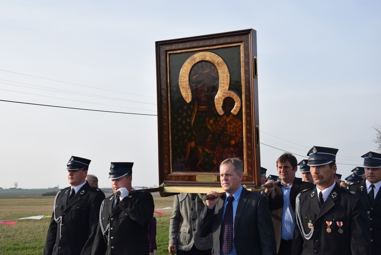 Powitanie ikony MB Częstochowskiej w Śleszynie