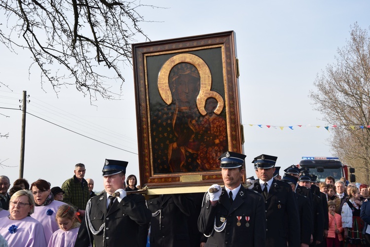 Powitanie ikony MB Częstochowskiej w Śleszynie