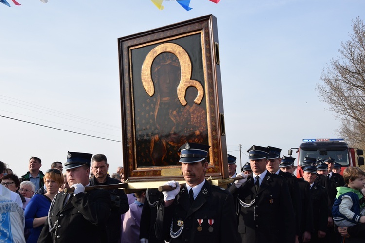 Powitanie ikony MB Częstochowskiej w Śleszynie