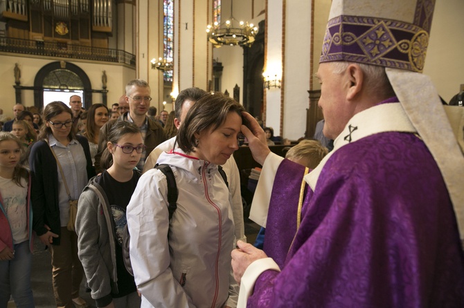 Kardynał Nycz pobłogosławił wszystkie dzieci