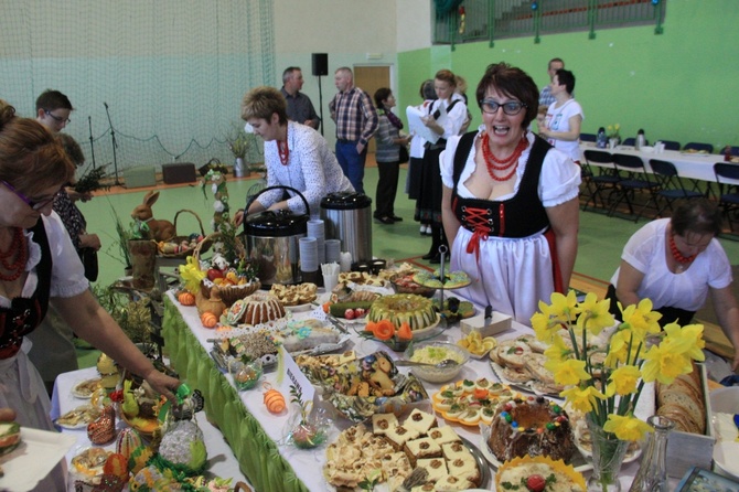 Wielkanocne stoły. Wystawa w Głogówku