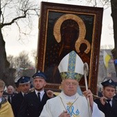 Powitanie ikony MB Częstochowskiej w Trębkach