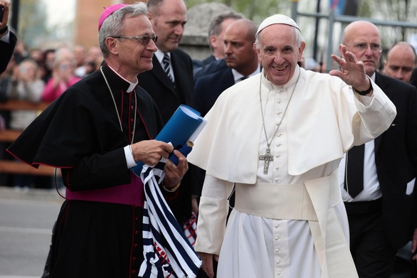 Papież Franciszek abdykuje? Mówi były generał jezuitów