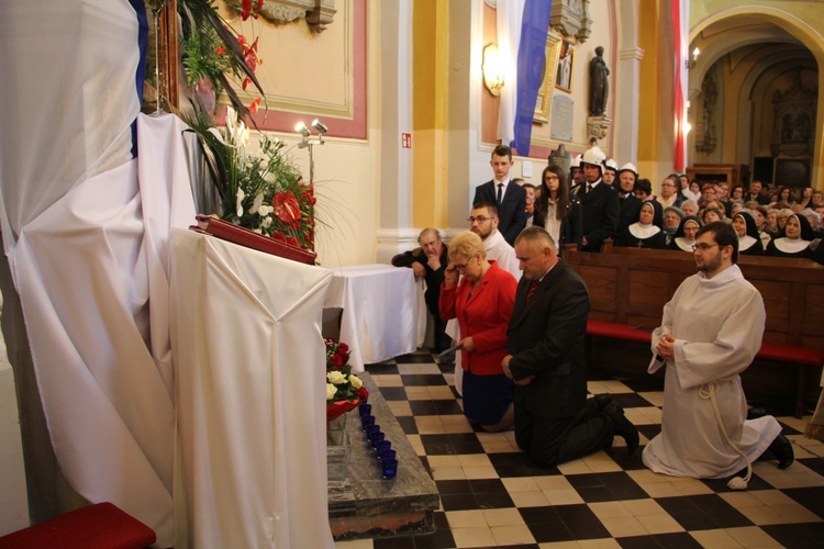 Powitanie ikony MB Częstochowskiej w Oporowie