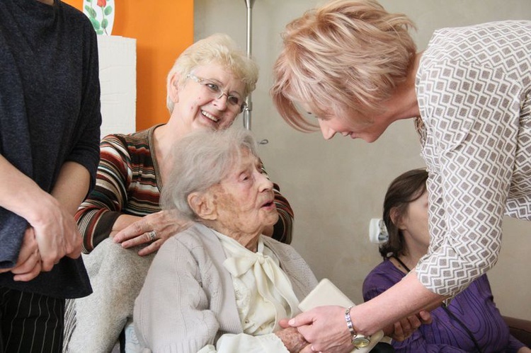 Spotkanie abp. Stanisława Budzika z Jadwigą Szubartowicz, najstarszą Polką