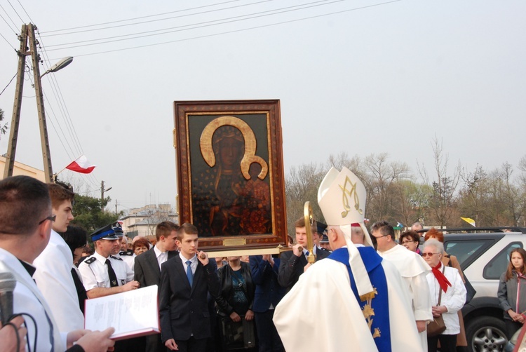 Powitanie ikony MB Częstochowskiej w Bedlnie