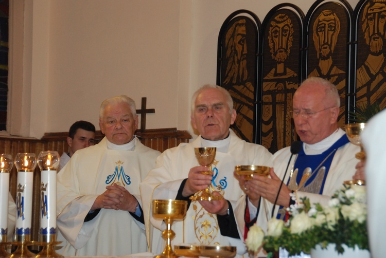 Powitanie ikony MB Częstochowskiej w Bedlnie