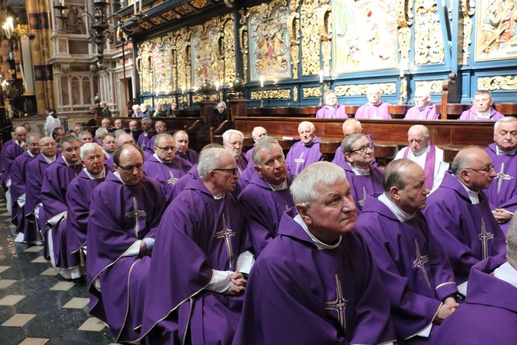 Pogrzeb ks. Stanisława Małysiaka - kościół Mariacki