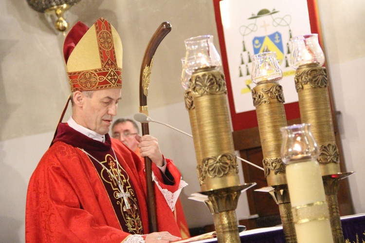 Bierzmowanie w bazylice św. Małgorzaty w Nowym Sączu cz. 2