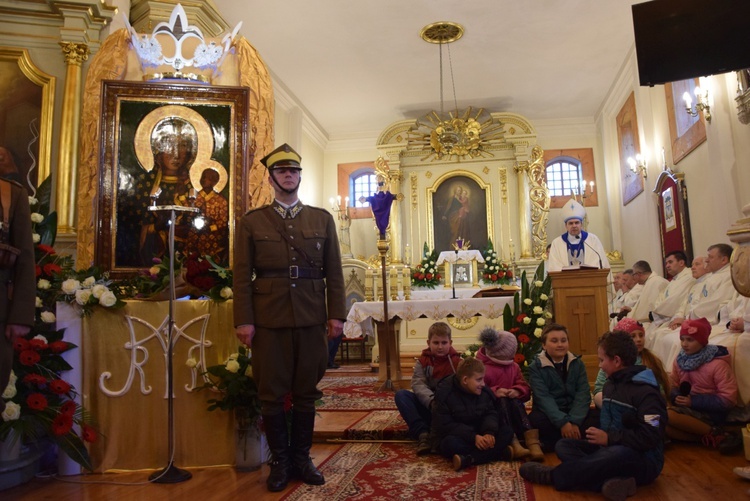 Powitanie ikony MB Częstochowskiej w Pleckiej Dąbrowie