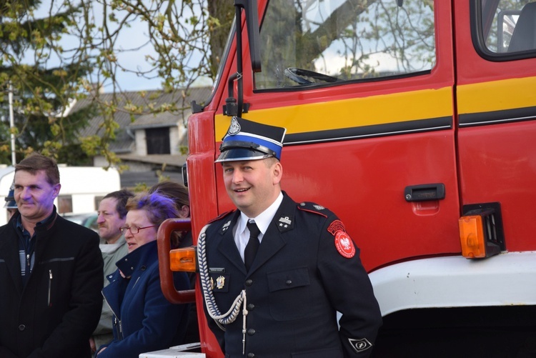 Powitanie ikony MB Częstochowskiej w Pleckiej Dąbrowie