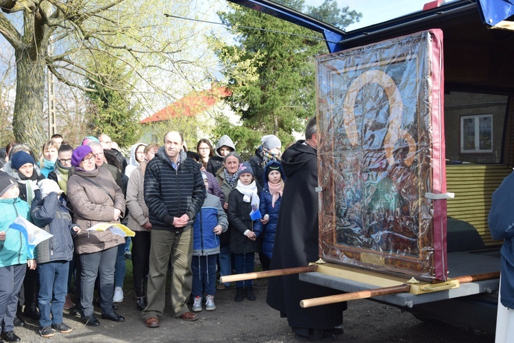 Powitanie ikony MB Częstochowskiej w Pleckiej Dąbrowie