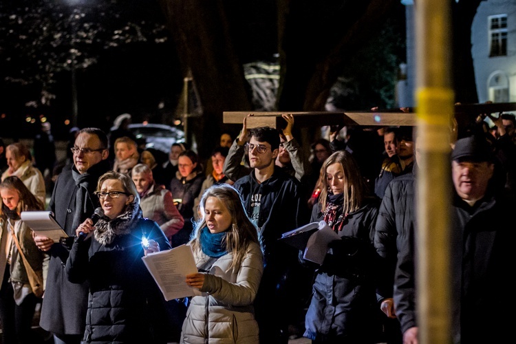 Droga Krzyżowa ulicami Olsztyna