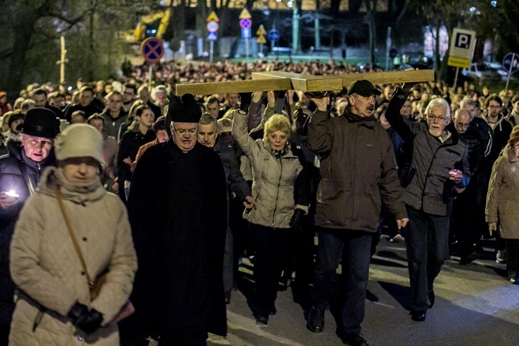 Droga Krzyżowa ulicami Olsztyna