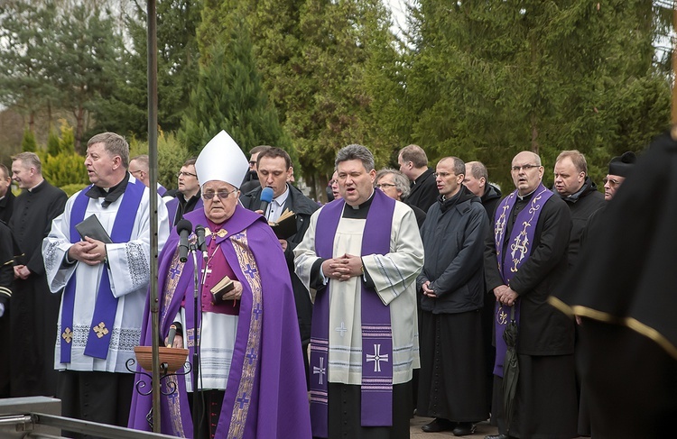 Pożegnanie śp. ks. Kunickiego cz. 2