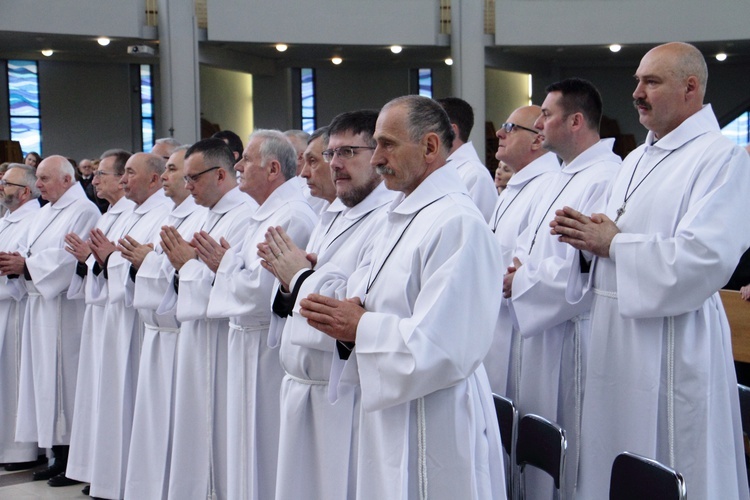 Błogosławieństwo nowych nadzwyczajnych szafarzy Eucharystii - 08.04.2017