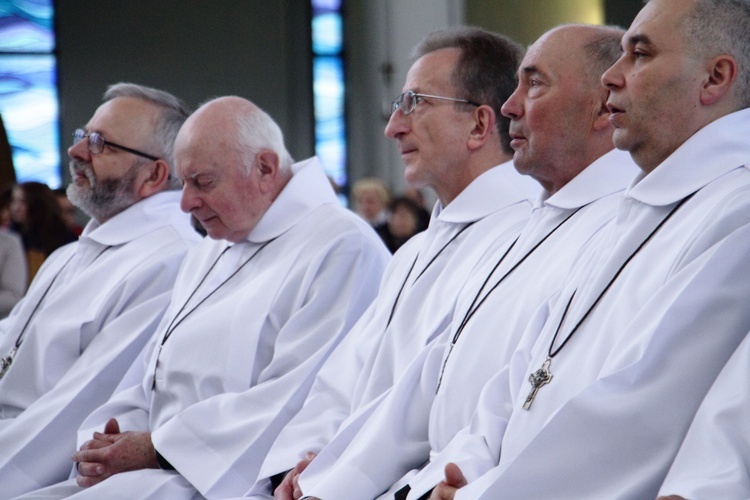 Błogosławieństwo nowych nadzwyczajnych szafarzy Eucharystii - 08.04.2017