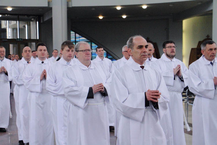 Błogosławieństwo nowych nadzwyczajnych szafarzy Eucharystii - 08.04.2017