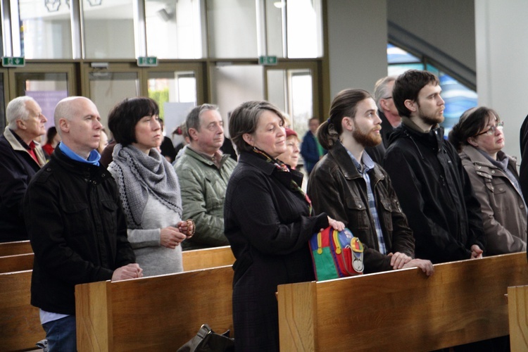 Błogosławieństwo nowych nadzwyczajnych szafarzy Eucharystii - 08.04.2017