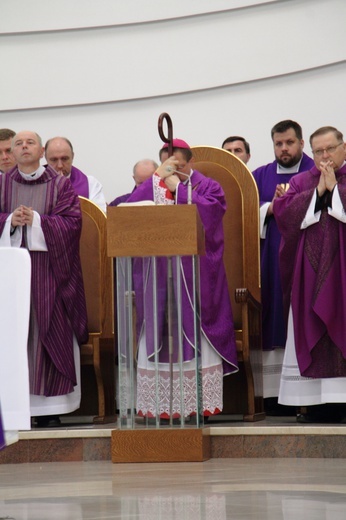 Błogosławieństwo nowych nadzwyczajnych szafarzy Eucharystii - 08.04.2017