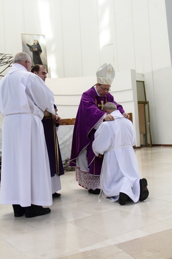 Błogosławieństwo nowych nadzwyczajnych szafarzy Eucharystii - 08.04.2017