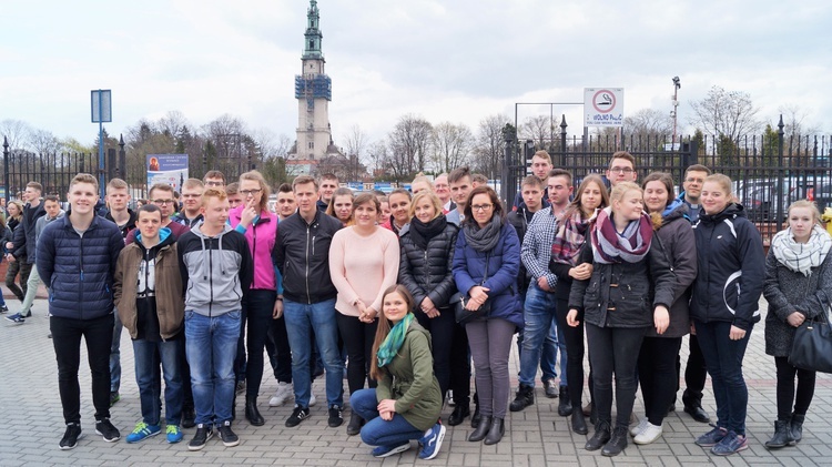 Pielgrzymka maturzystów na Jasną Górę