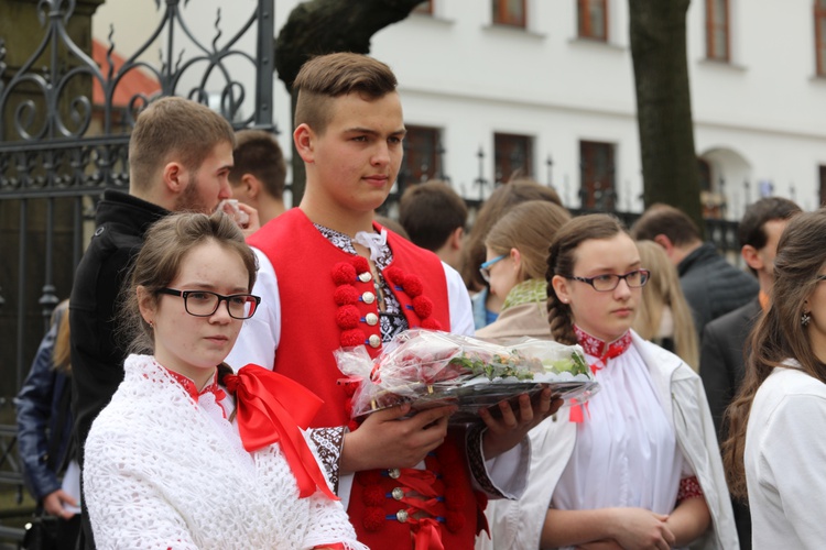 Niedziela Palmowa młodych w bielskiej katedrze - 2017