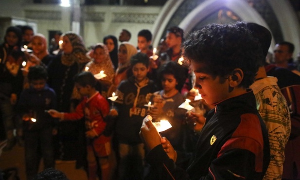 Egipt: po zamachu chrześcijanie rezygnują z hucznej Wielkanocy