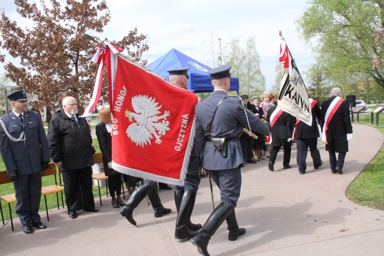 Uroczystości w Alei Dębów Katyńskich