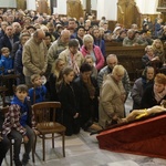 Liturgia Wielkiego Piątku w parafii NSPJ w Nowym Targu 