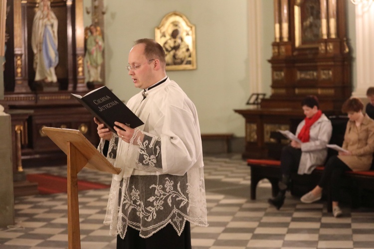 Ciemna Jutrznia w kościele św. Marii Magdaleny w Cieszynie