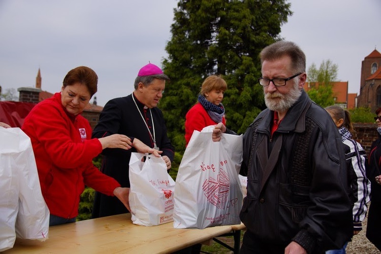 200 paczek dla najuboższych